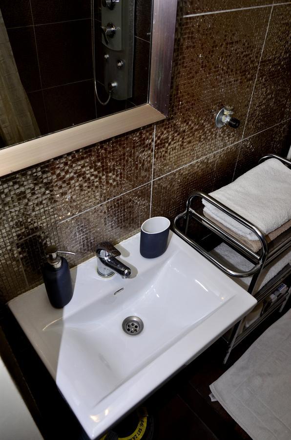 Studio Ban Apartment