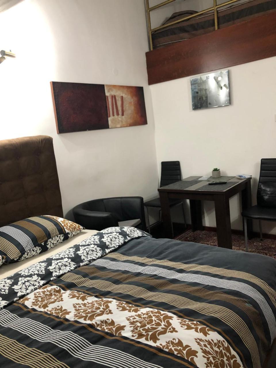 Studio Ban Apartment